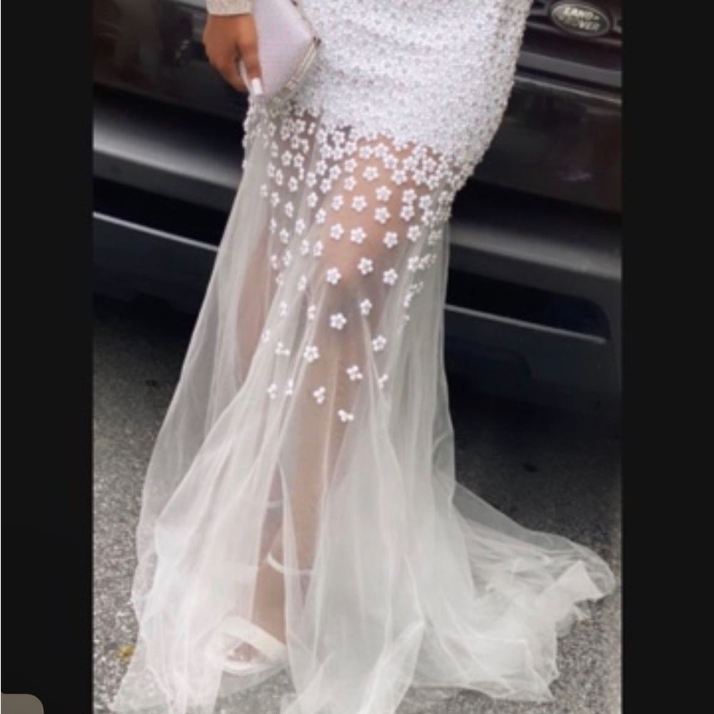 PROM DRESS , FOR SALE - Picture 3 of 6
